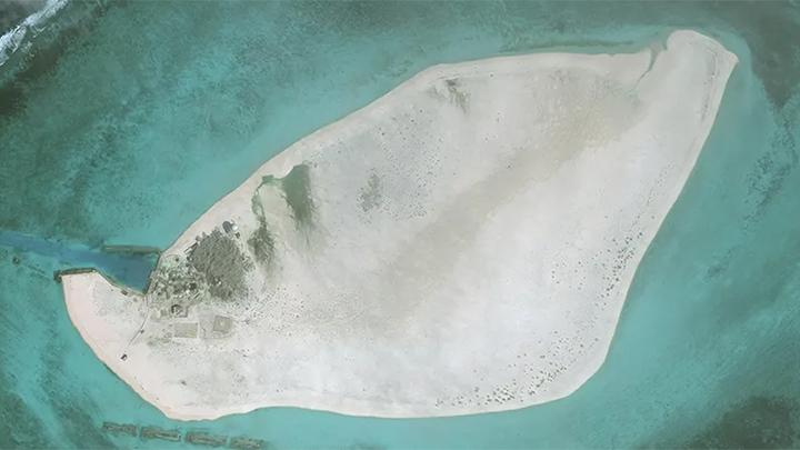China Dilaporkan Bangun Landasan Pacu di Pulau Laut Cina Selatan